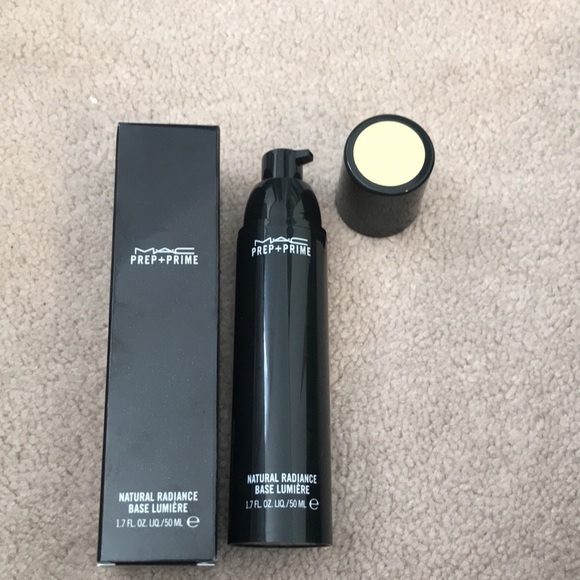 MAC Natural Radiance primer - Picture 2 of 2
